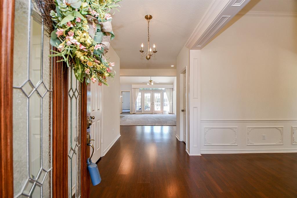 7010 Greatwood Trails Court, Sugar Land, Texas image 4