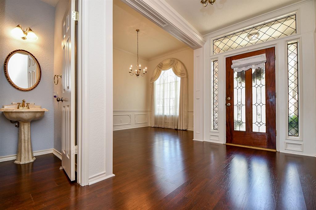 7010 Greatwood Trails Court, Sugar Land, Texas image 7