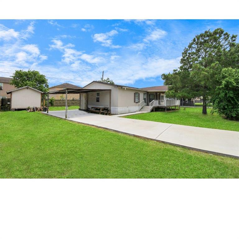 2518 N Battlebell Road, Highlands, Texas image 4