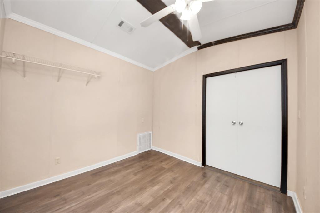 2518 N Battlebell Road, Highlands, Texas image 33