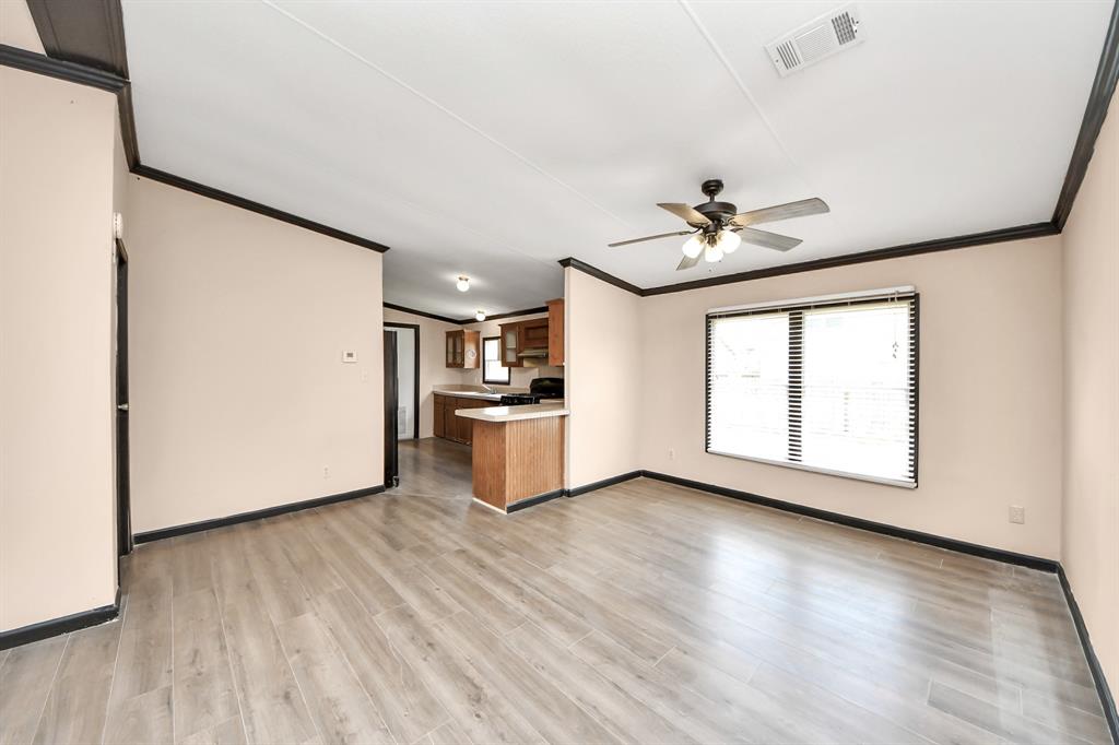 2518 N Battlebell Road, Highlands, Texas image 17