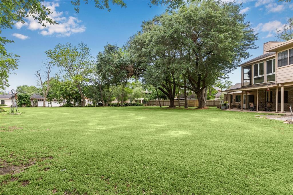 3159 Bonney Briar Drive, Missouri City, Texas image 34