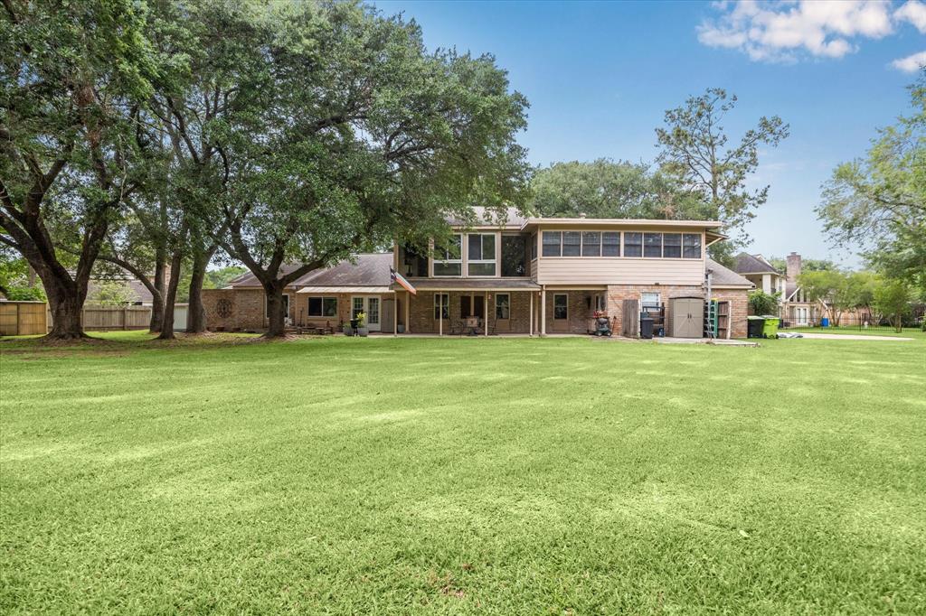 3159 Bonney Briar Drive, Missouri City, Texas image 33