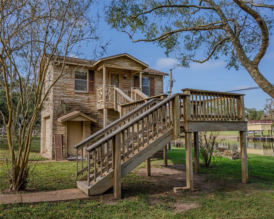 664 County Road 297, Sargent, Texas image 32