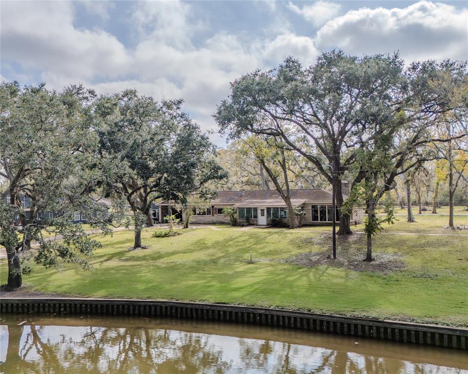 664 County Road 297, Sargent, Texas image 42