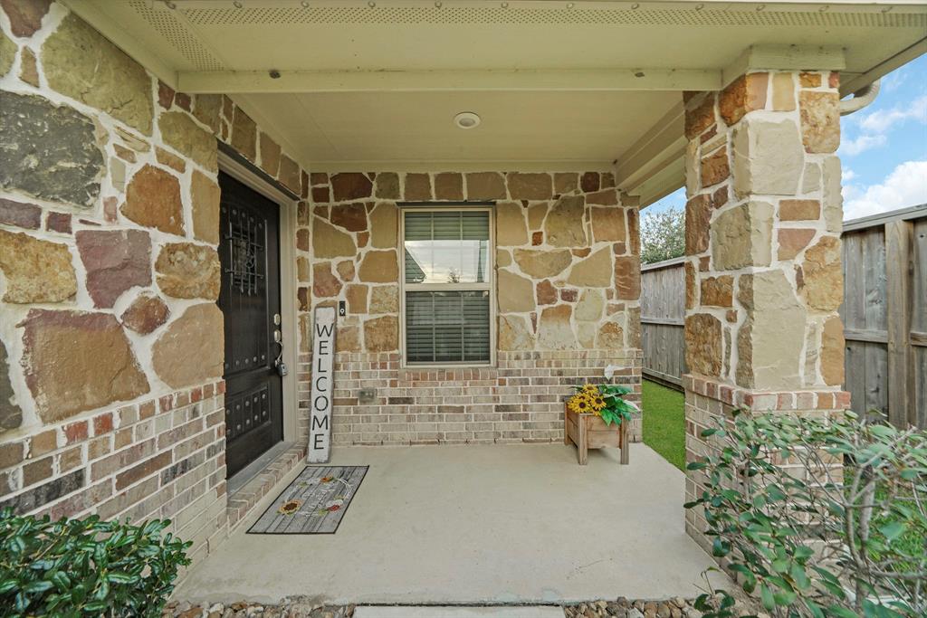 4310 Chester Forest Court, Porter, Texas image 3