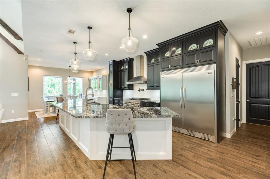337 Thousand Oaks Drive, Angleton, Texas image 36