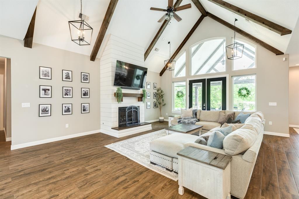 337 Thousand Oaks Drive, Angleton, Texas image 33