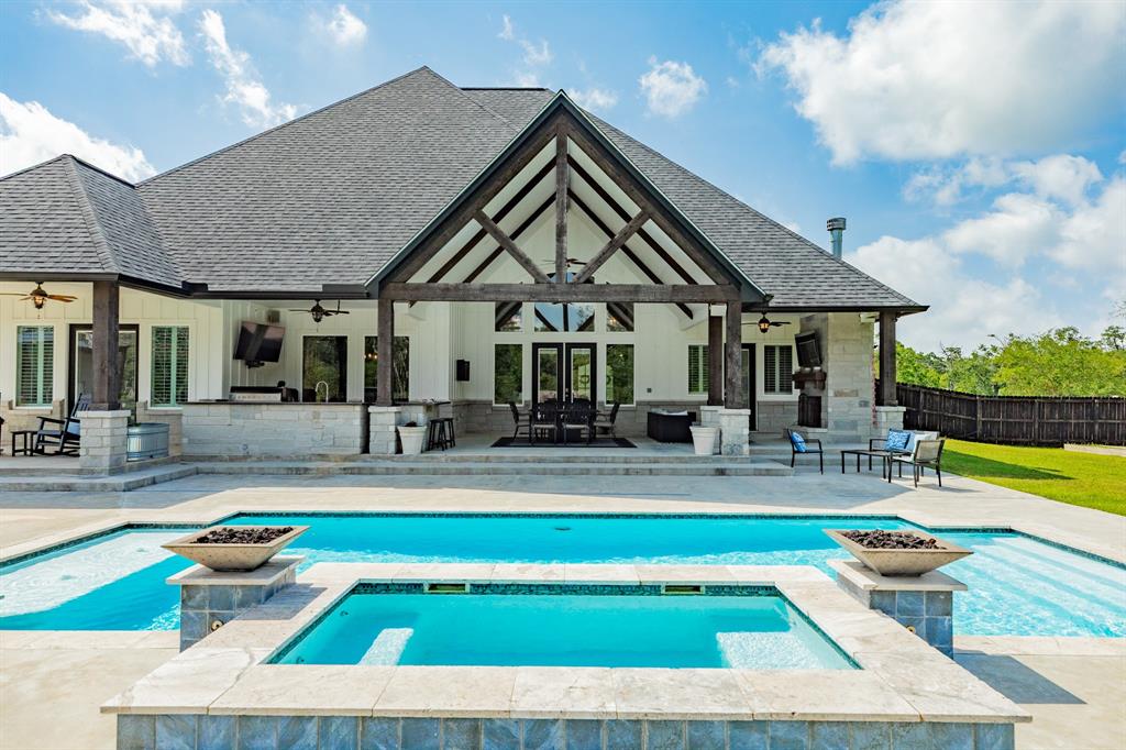337 Thousand Oaks Drive, Angleton, Texas image 15