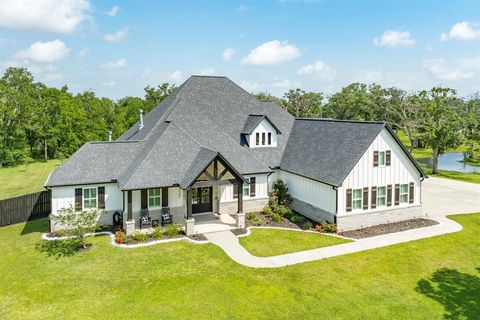 337 Thousand Oaks Drive Angleton TX 77515