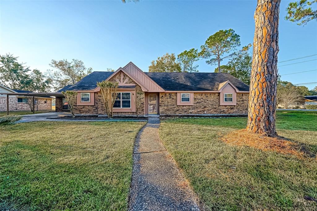 2709 Adams Street, Alvin, Texas image 1