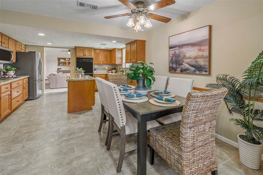 2367 W Briargate Drive, Bryan, Texas image 27