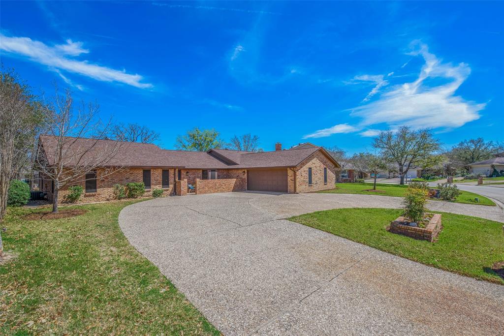 2367 W Briargate Drive, Bryan, Texas image 1