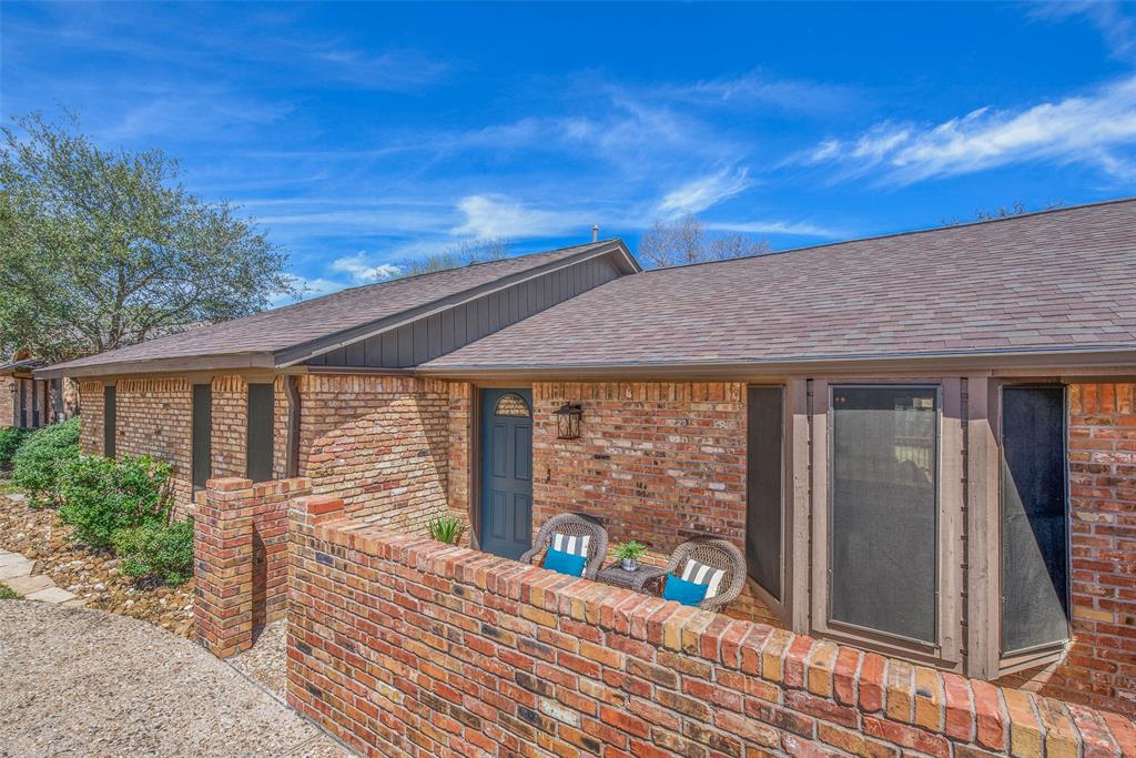 2367 W Briargate Drive, Bryan, Texas image 2