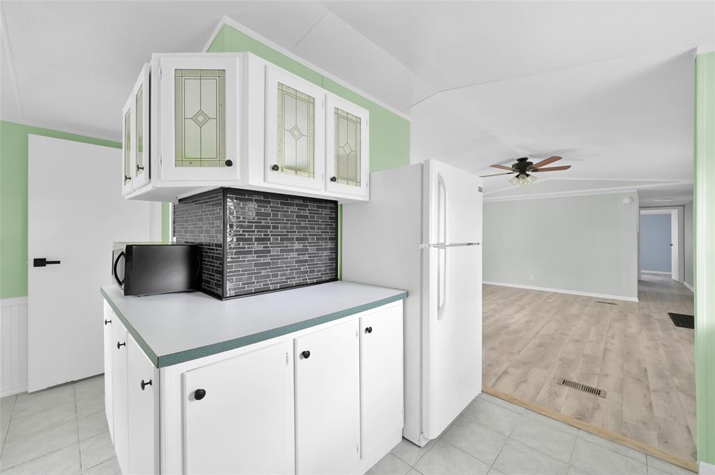 17992 William Lane, Conroe, Texas image 9