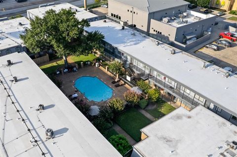 Photo of 3131 Southwest Freeway C40 Fwy, Houston, TX 77098 (MLS # 76632992)