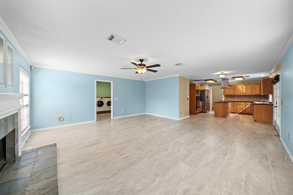 118 Bounty Drive, League City, Texas image 8
