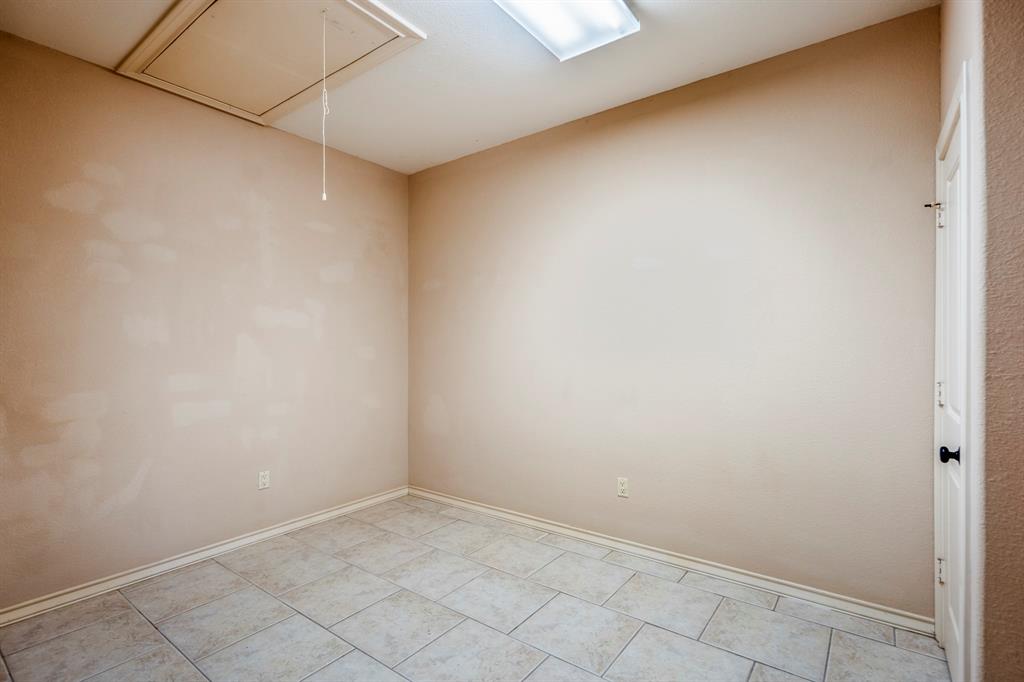 30619 Mckinney Drive, Tomball, Texas image 34