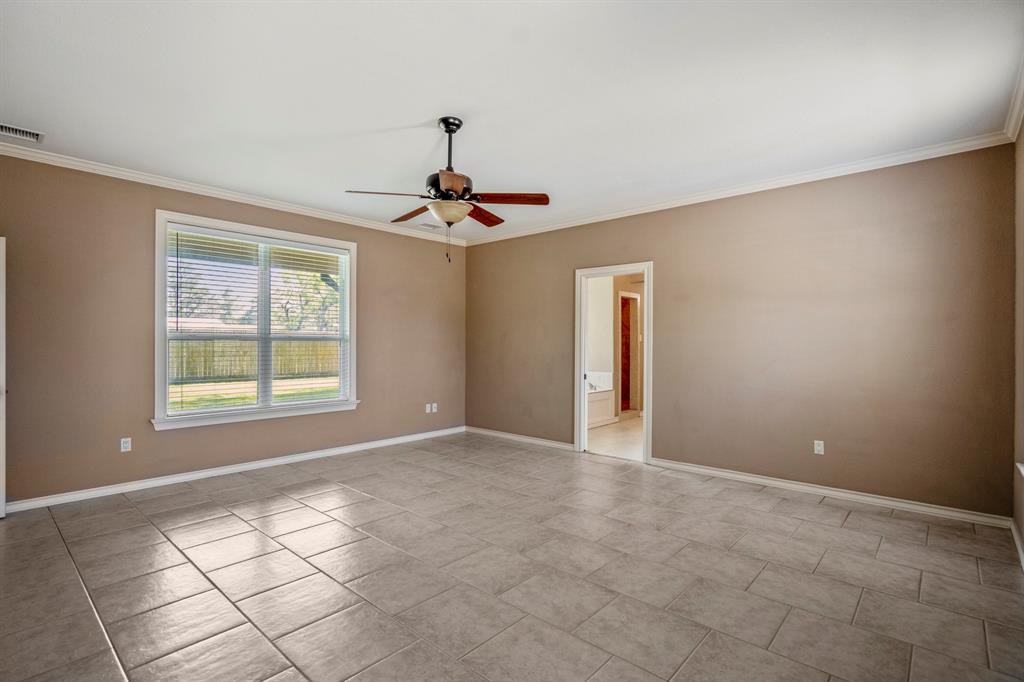 30619 Mckinney Drive, Tomball, Texas image 18
