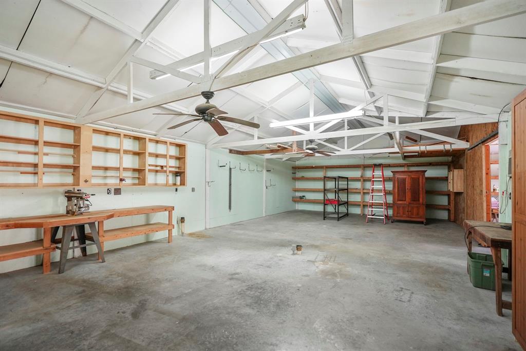 30619 Mckinney Drive, Tomball, Texas image 40