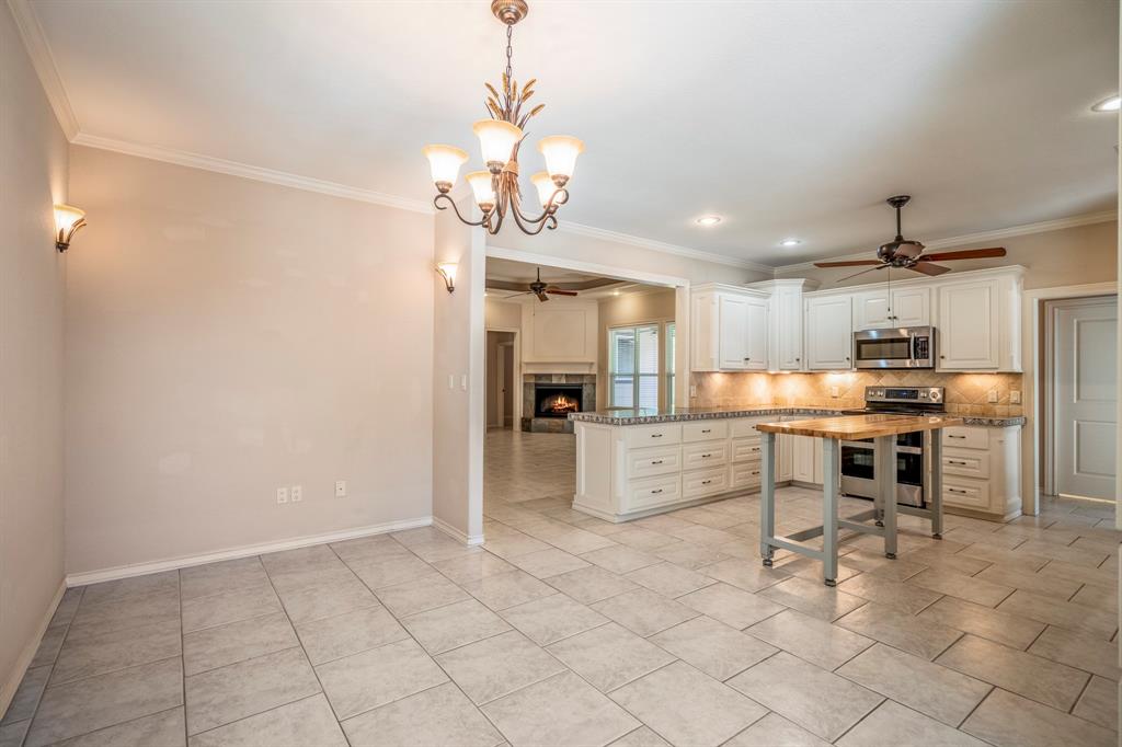 30619 Mckinney Drive, Tomball, Texas image 17
