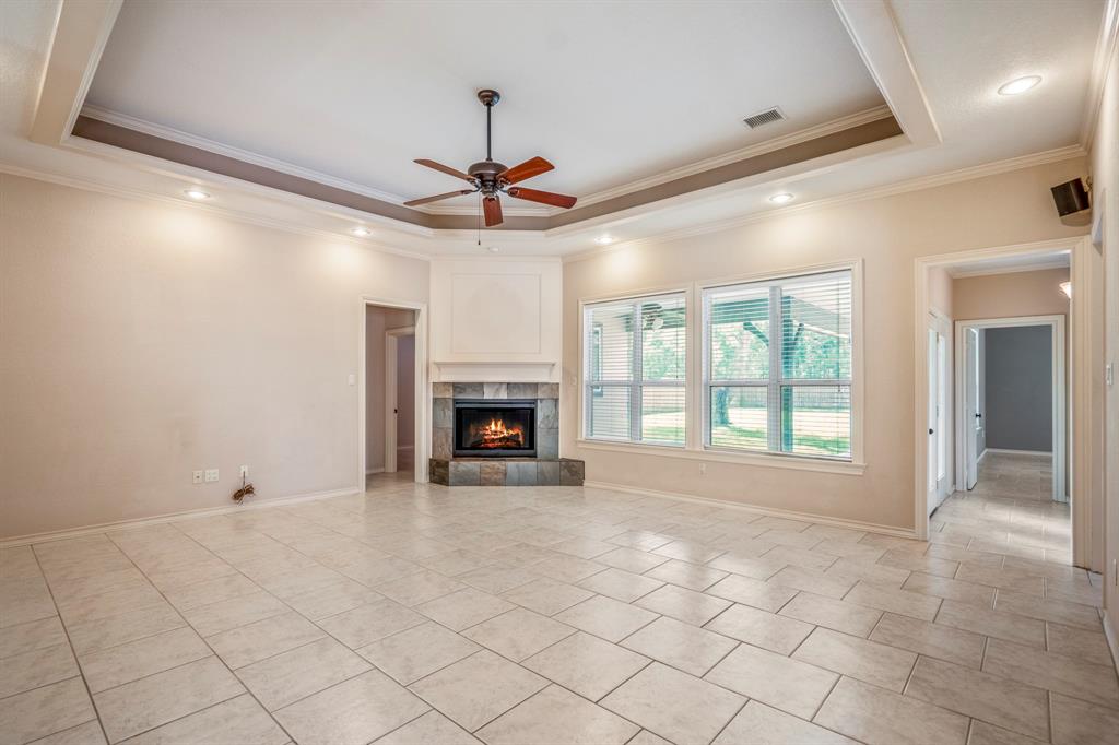 30619 Mckinney Drive, Tomball, Texas image 7