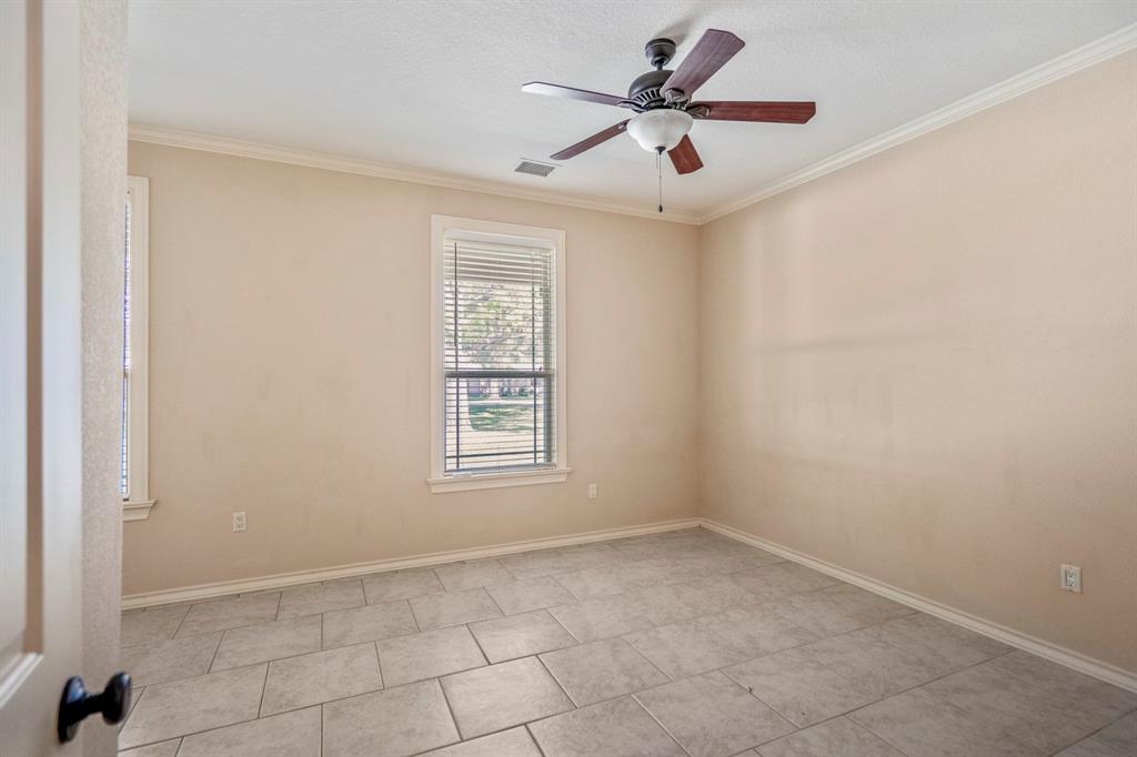 30619 Mckinney Drive, Tomball, Texas image 28