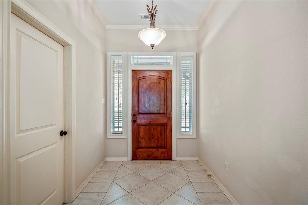 30619 Mckinney Drive, Tomball, Texas image 5