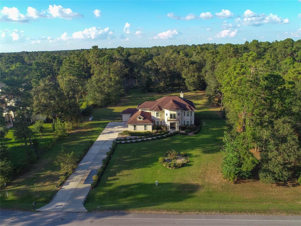 19523 Riverwalk Drive