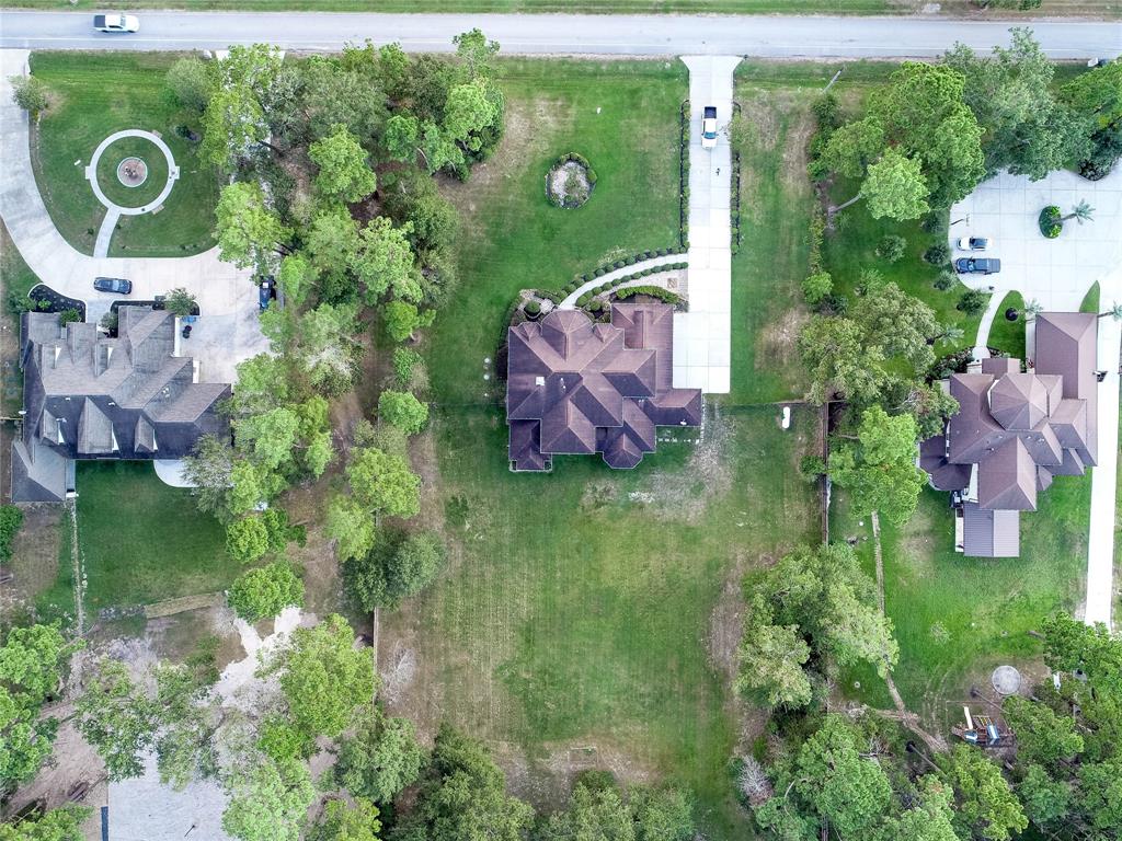 19523 Riverwalk Drive