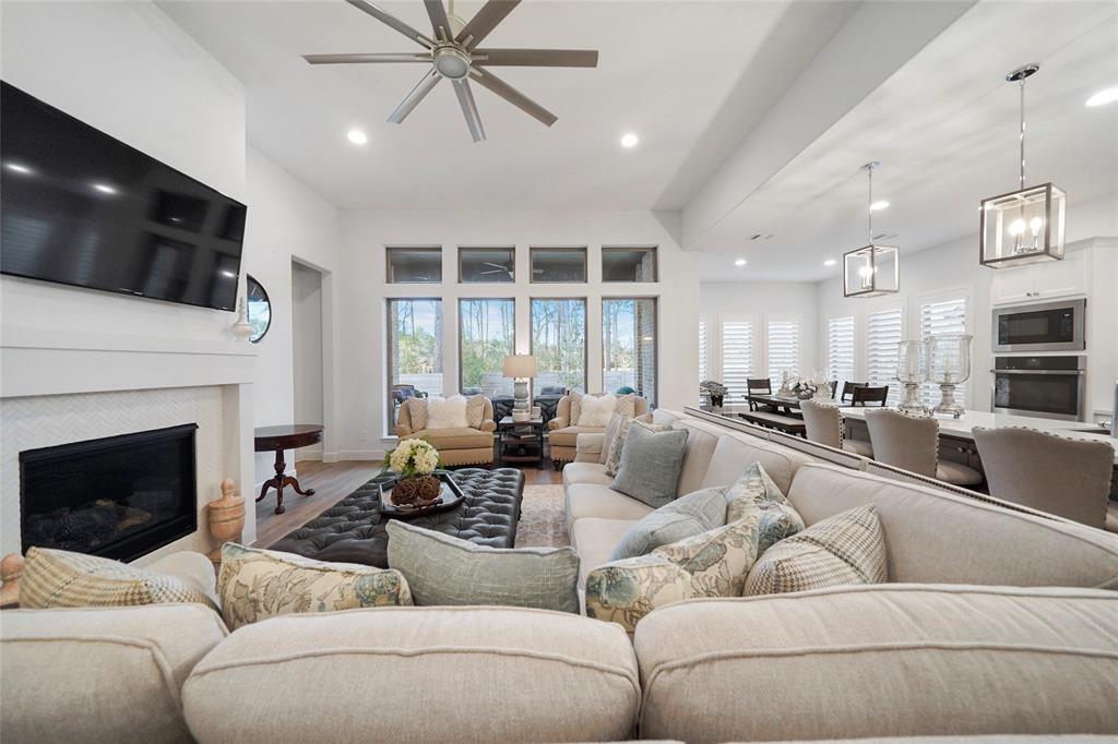 706 Carina Gaze Court, Willis, Texas image 8