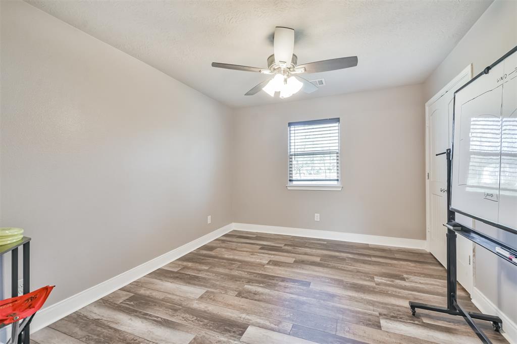 24237 Creekwood Drive, Splendora, Texas image 28