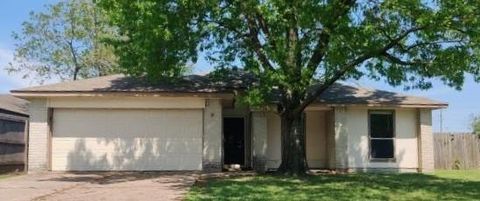 Single Family Residence in Houston TX 13602 Chimney Sweep Drive.jpg