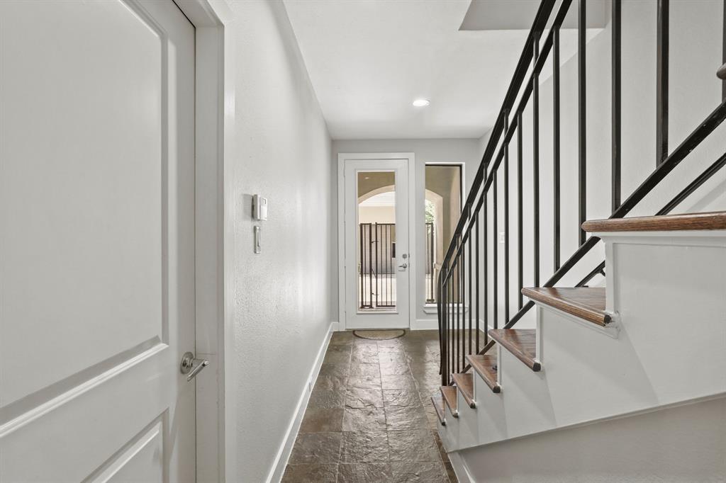 1205 Detering Street, Houston, Texas image 4
