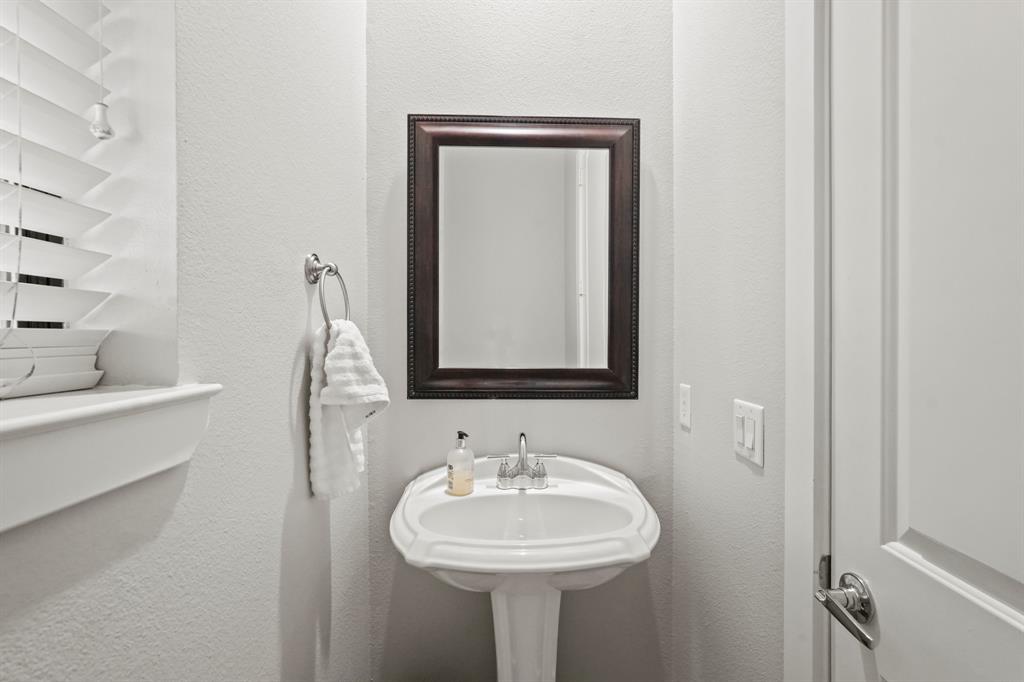1205 Detering Street, Houston, Texas image 8