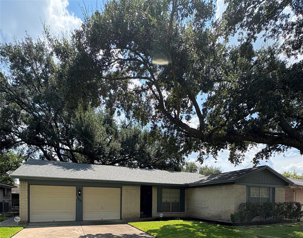 9006 Winding River Drive