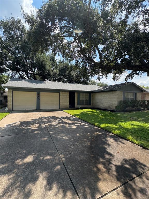 9006 Winding River Drive