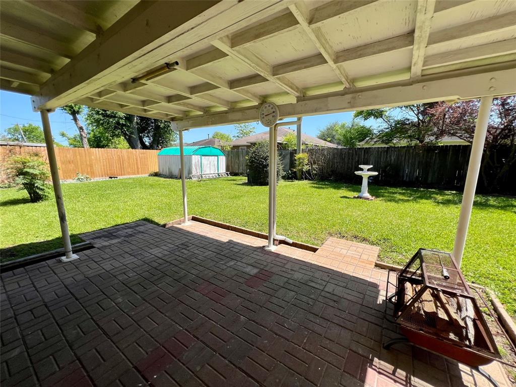 7925 Yucca Drive, Texas City, Texas image 13