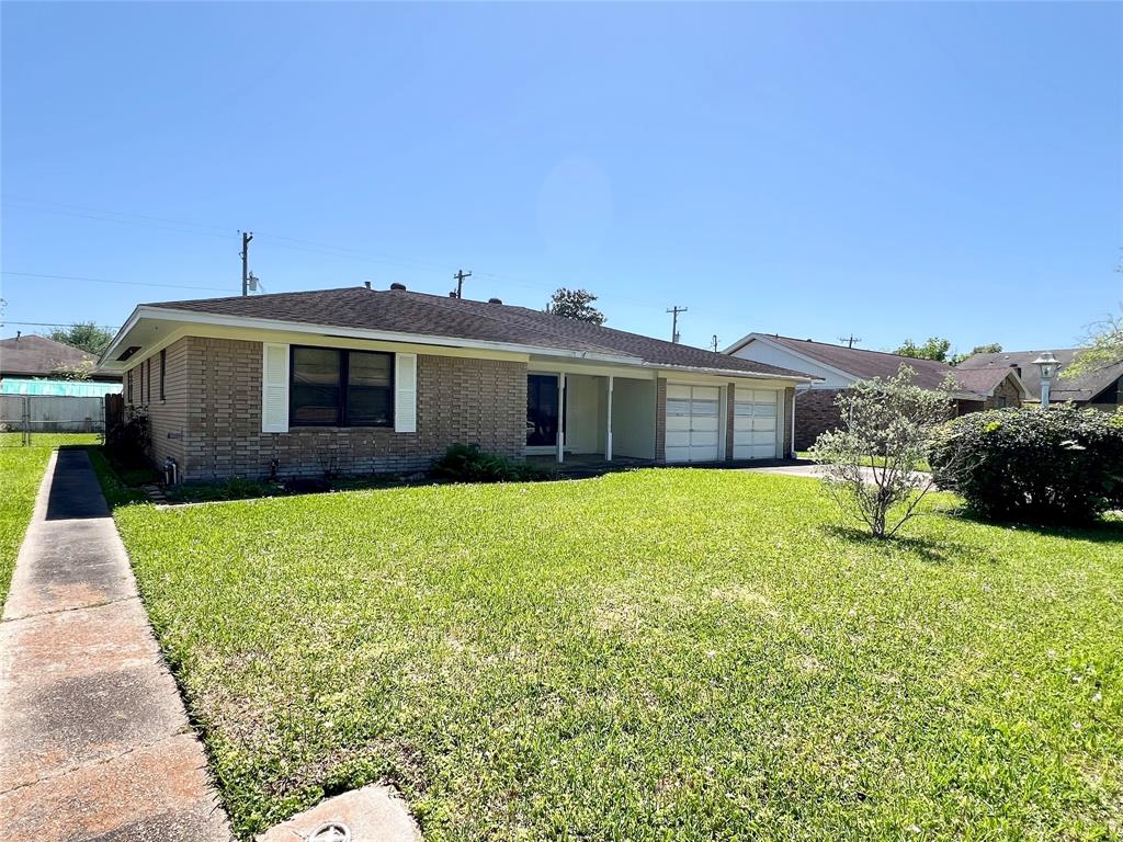 7925 Yucca Drive, Texas City, Texas image 2