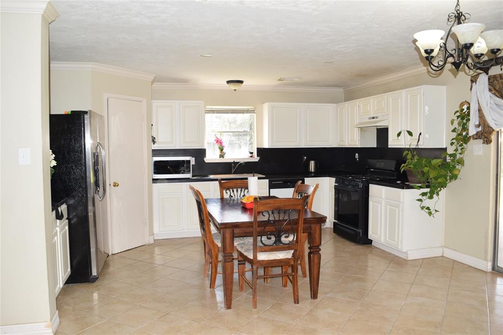 2519 Foxville Drive, Houston, Texas image 7