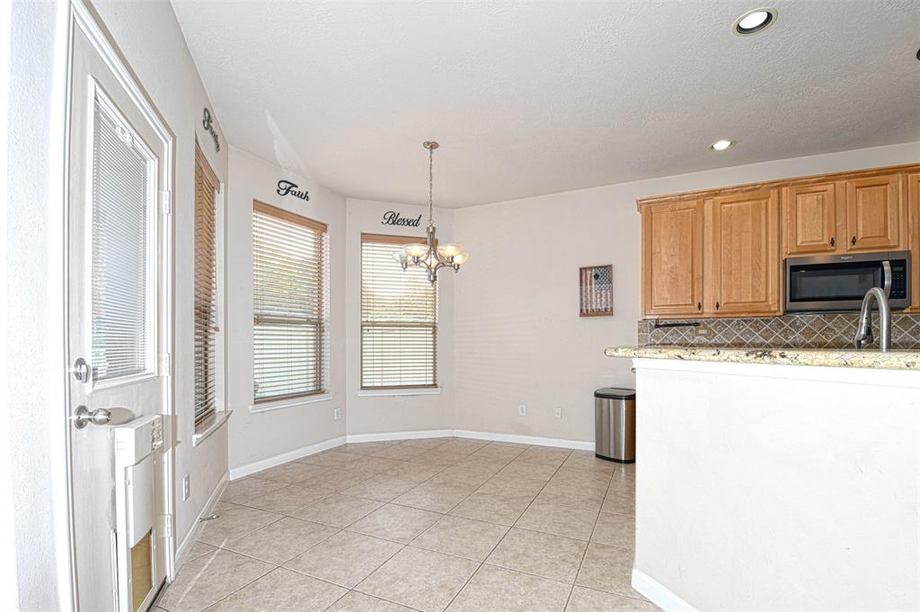 107 Cove, Conroe, Texas image 12