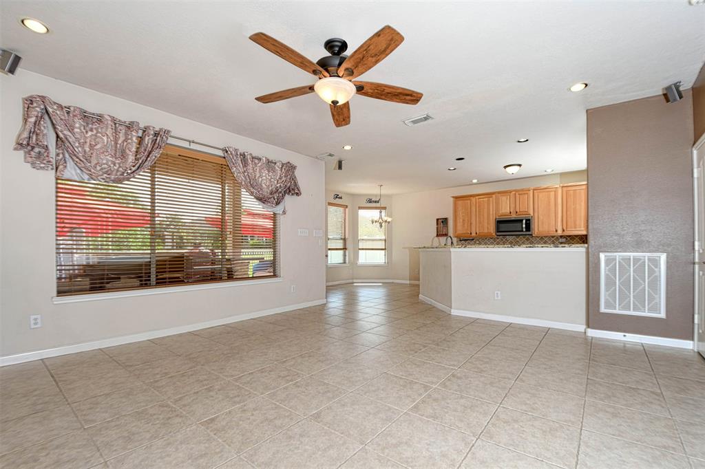 107 Cove, Conroe, Texas image 15