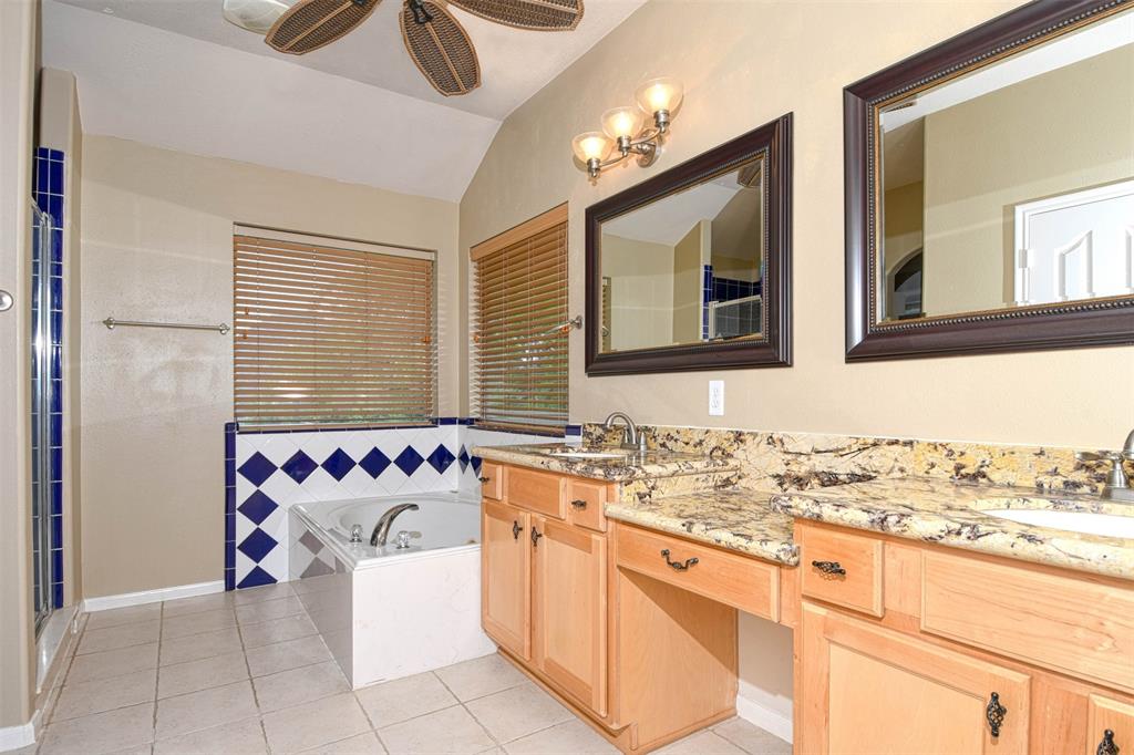 107 Cove, Conroe, Texas image 20