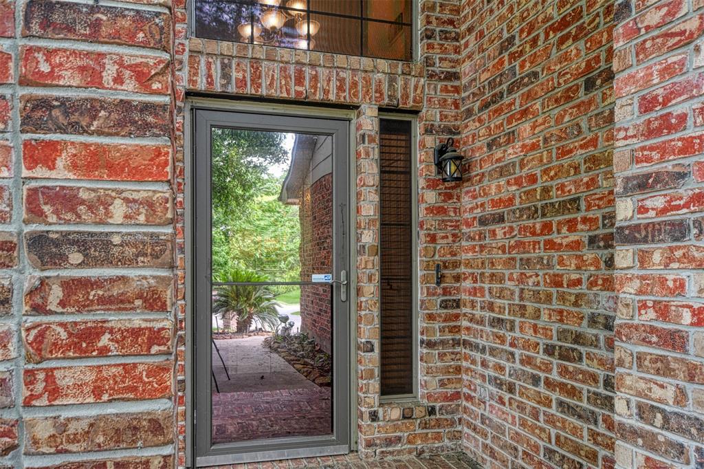 107 Cove, Conroe, Texas image 6