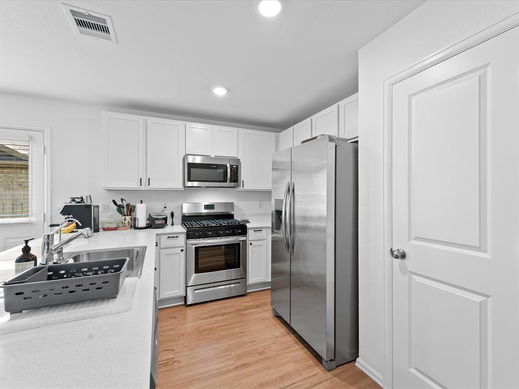 1238 Millers Pass, Rosenberg, Texas image 13