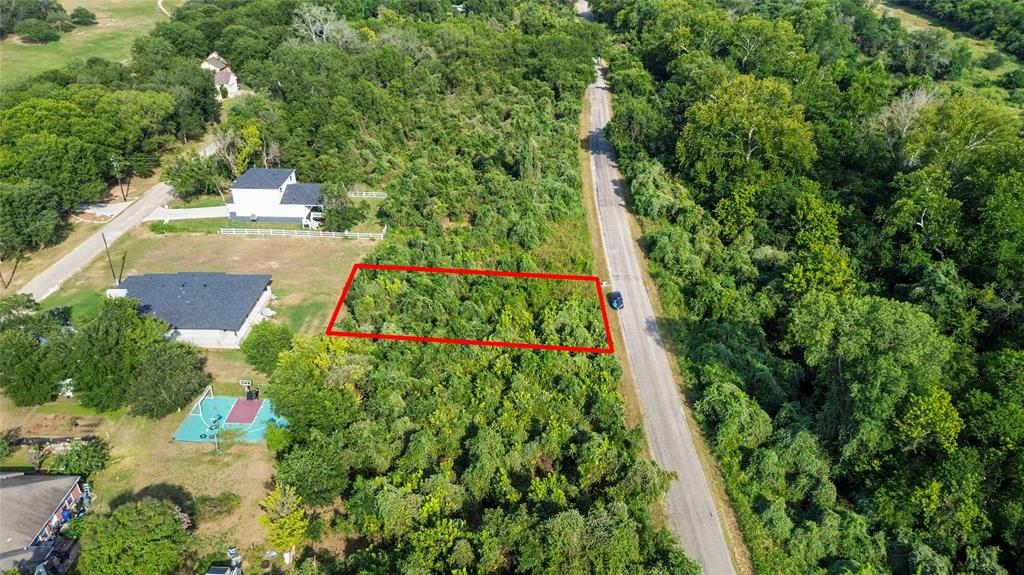 Lot 931 E Riverside Drive E