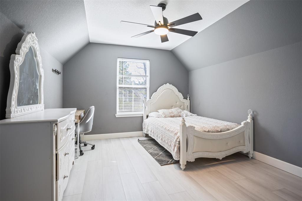 148 Wagon Pass Drive, Huntsville, Texas image 21