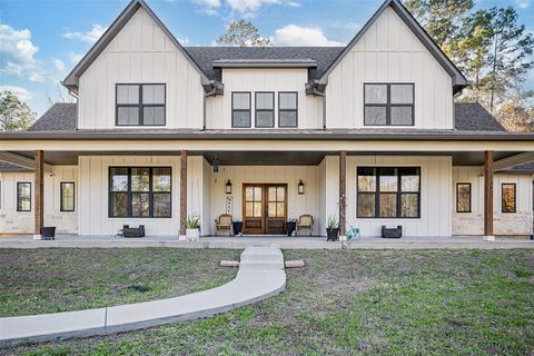 148 Wagon Pass Drive Huntsville TX 77340