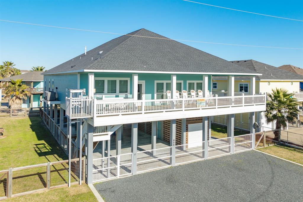 866 Kahla Drive, Crystal Beach, Texas image 1