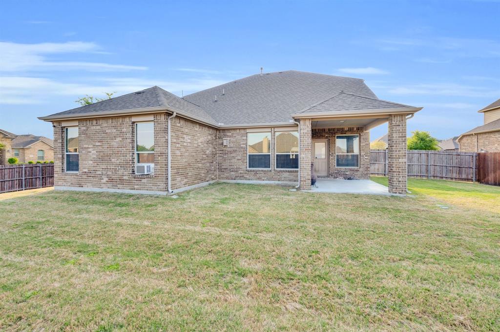 717 Willowbranch Lane, Midlothian, Texas image 5